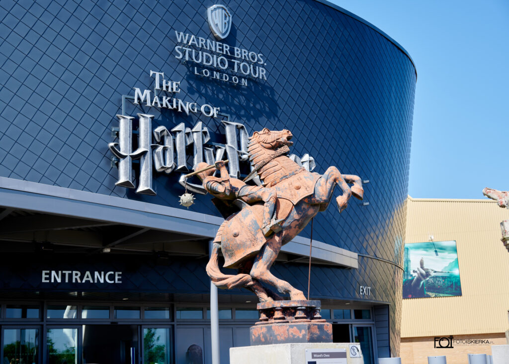Harry Potter- Warner Bros. Studio Tour London, Londyn, Wejście do studia