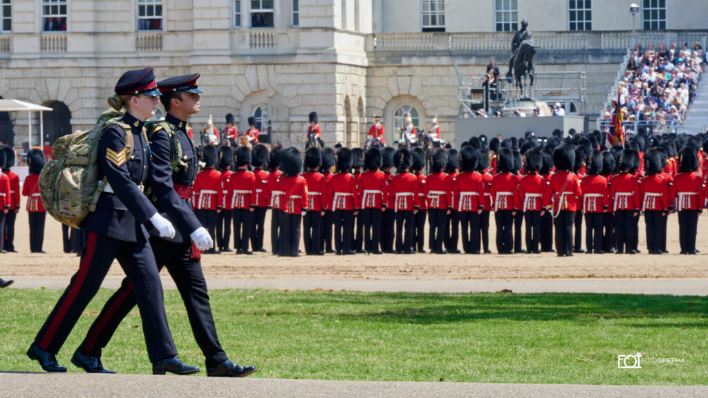 Londyn w Anglii i policja podczas Beating Retreat