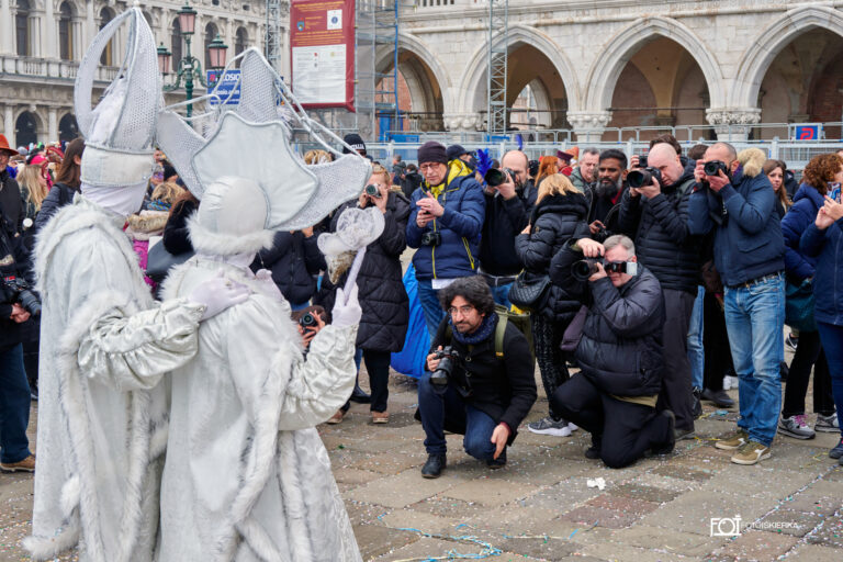 Karnawał w Wenecji – Kalendarium Karnawałowe zakończenie